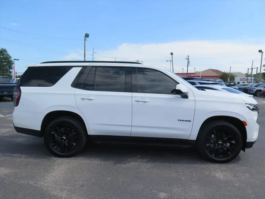 2023 Chevrolet Tahoe RST photo 1