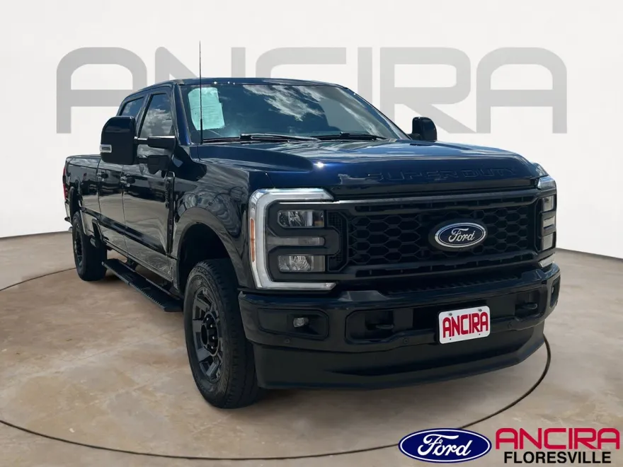 2023 Ford F-250 Lariat photo 1