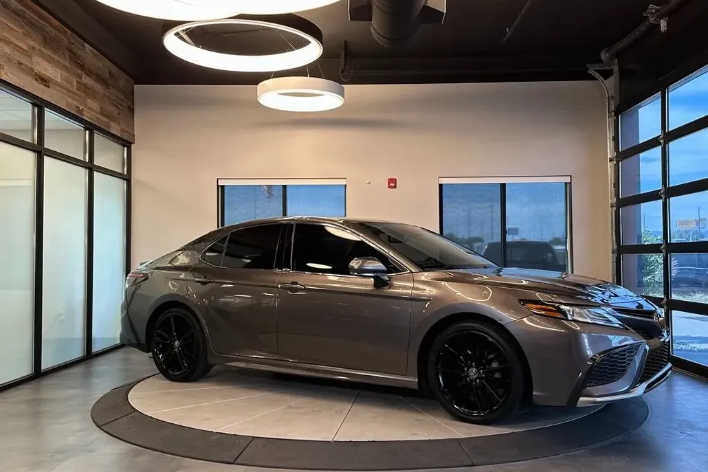 2021 Toyota Camry XSE photo 1