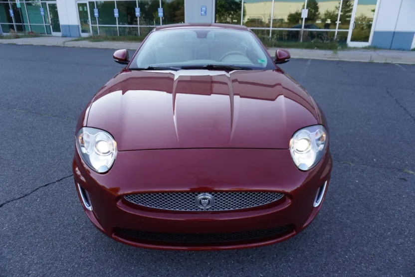 2010 Jaguar XK XKR Portfolio photo 1