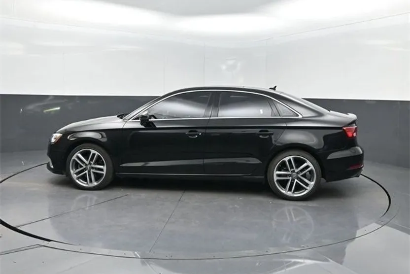 2019 Audi A3 2.0T Premium photo 1