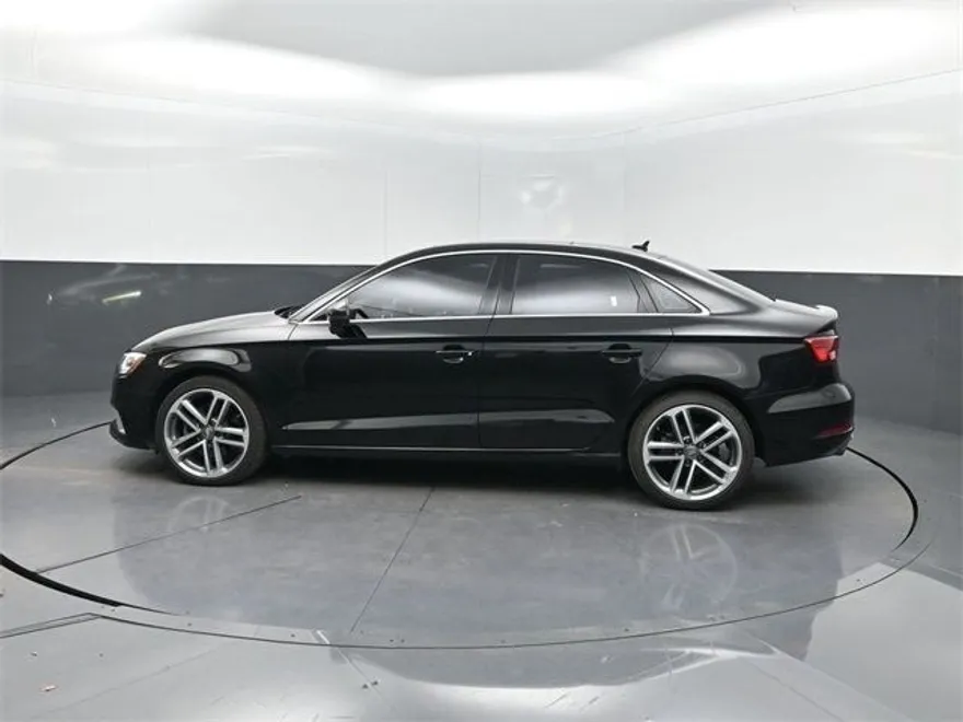 2019 Audi A3 2.0T Premium photo 1