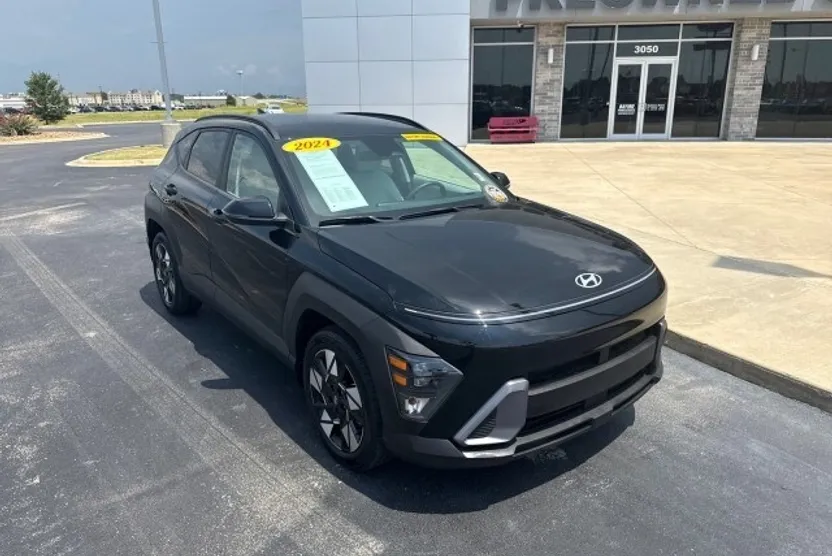 2024 Hyundai Kona SEL photo 1