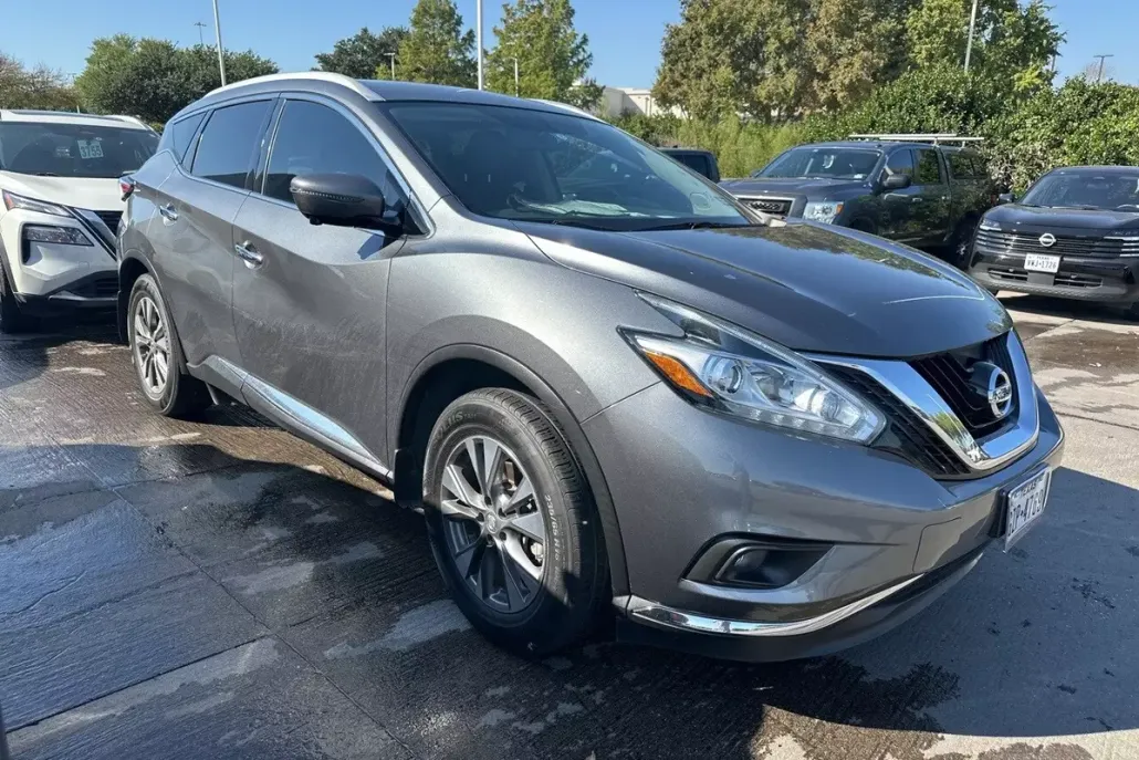 2015 Nissan Murano SL photo 1