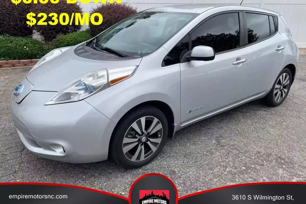 2015 Nissan Leaf SL photo 1