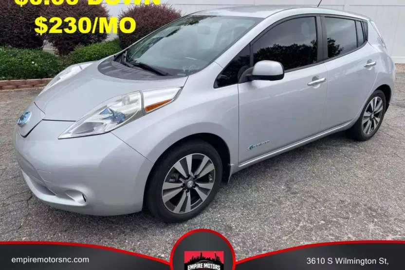 2015 Nissan Leaf SL photo 1