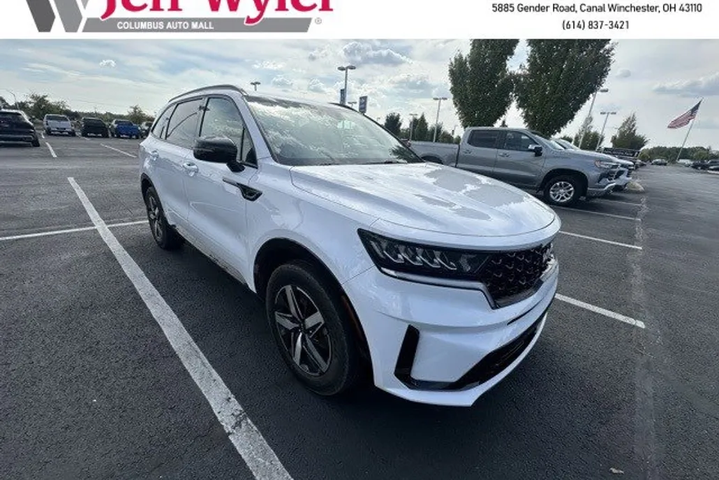 2022 Kia Sorento S photo 1