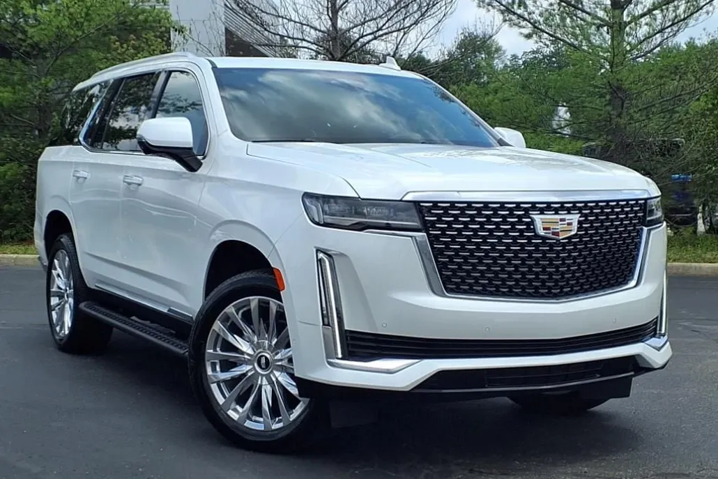2024 Cadillac Escalade Premium Luxury photo 1