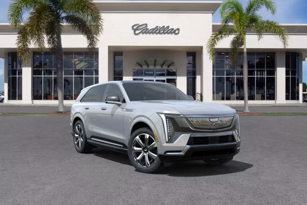 2025 Cadillac Escalade IQ Luxury photo 1