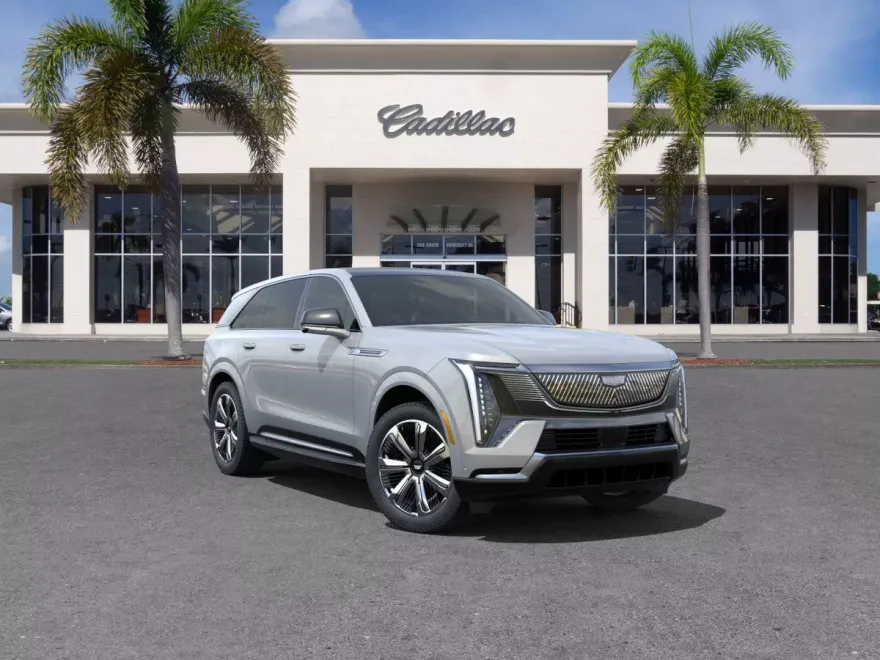 2025 Cadillac Escalade IQ Luxury photo 1