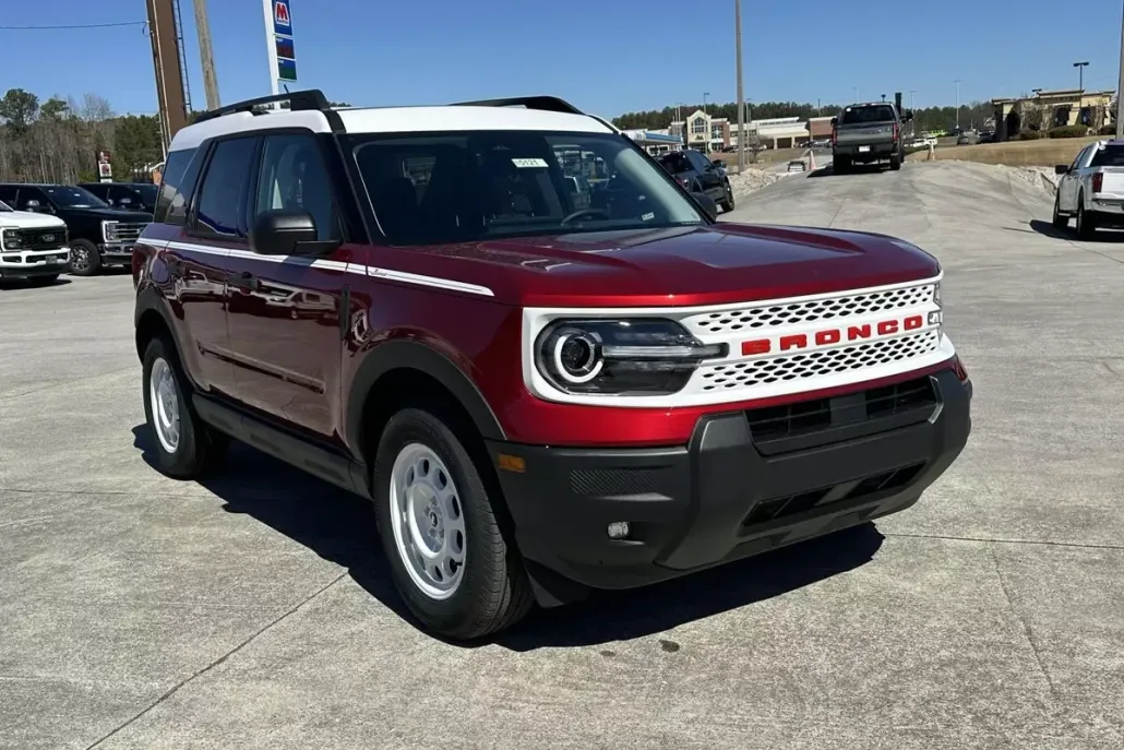 2025 Ford Bronco Sport Heritage photo 1