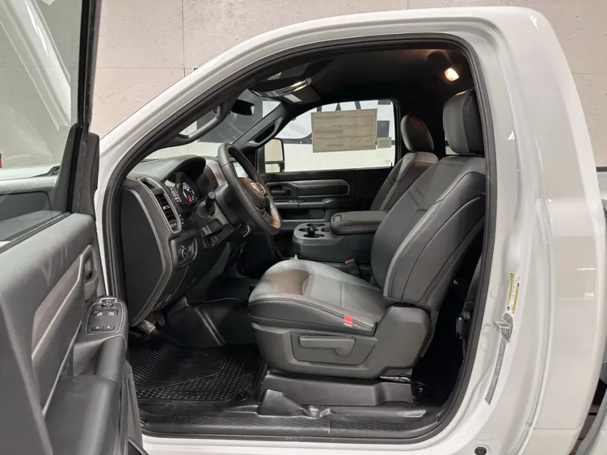 2024 Ram 2500 Tradesman photo 1