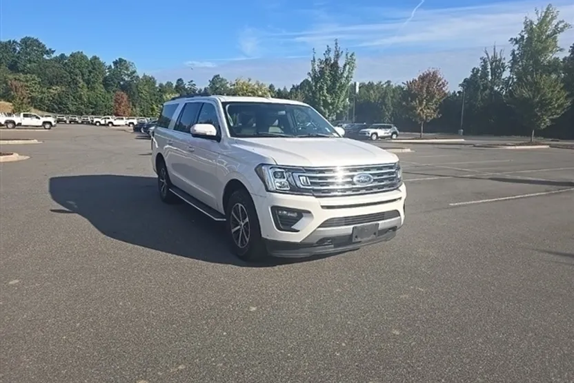 2019 Ford Expedition MAX XLT photo 1