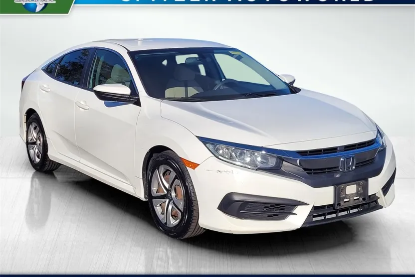 2017 Honda Civic LX photo 1