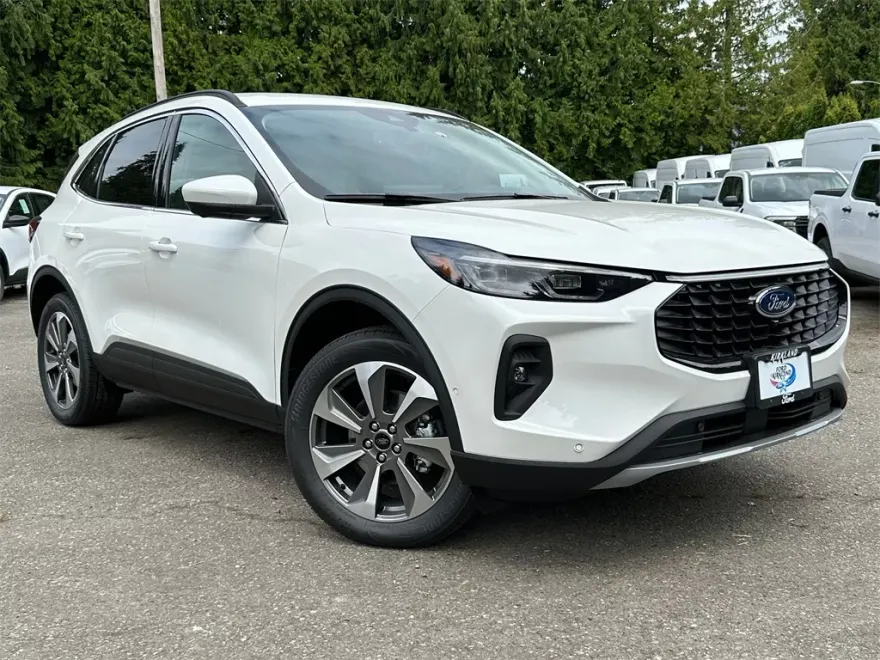 2024 Ford Escape Platinum photo 1