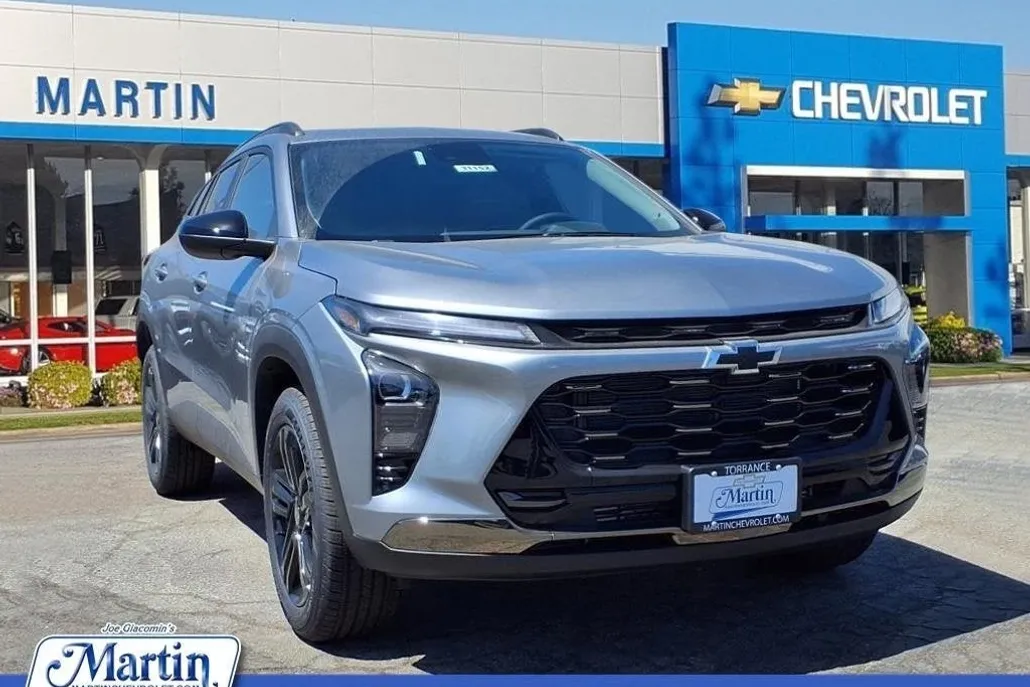 2025 Chevrolet Trax ACTIV photo 1