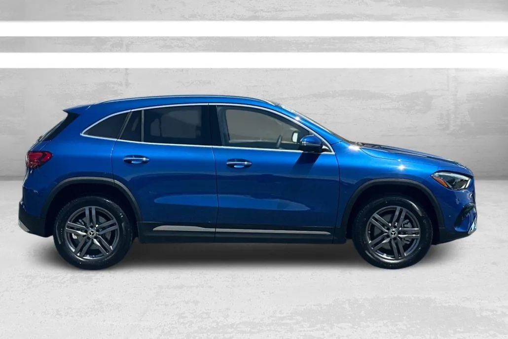 2025 Mercedes Benz GLA 250 4MATIC photo 1