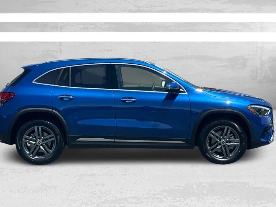 2025 Mercedes Benz GLA 250 4MATIC photo 1