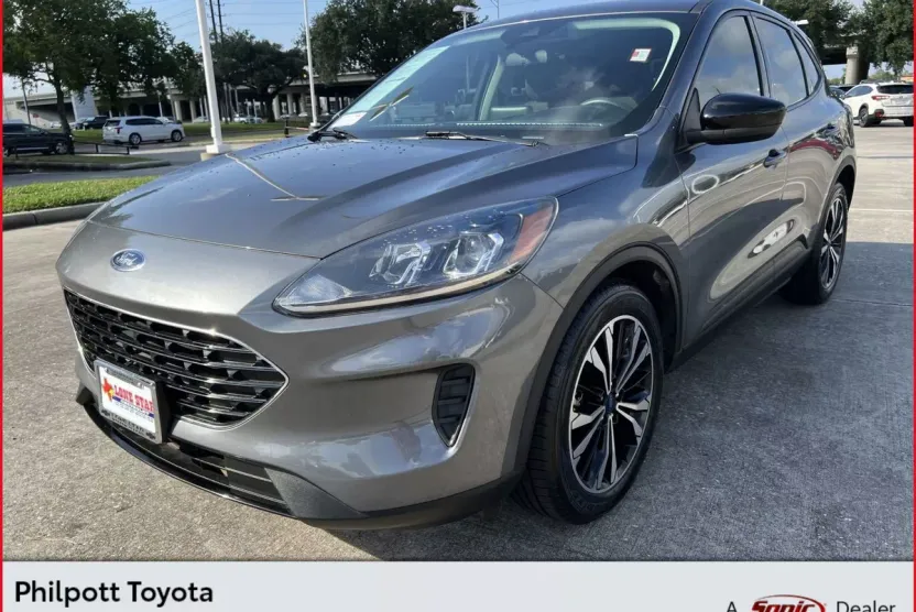 2022 Ford Escape SE photo 1