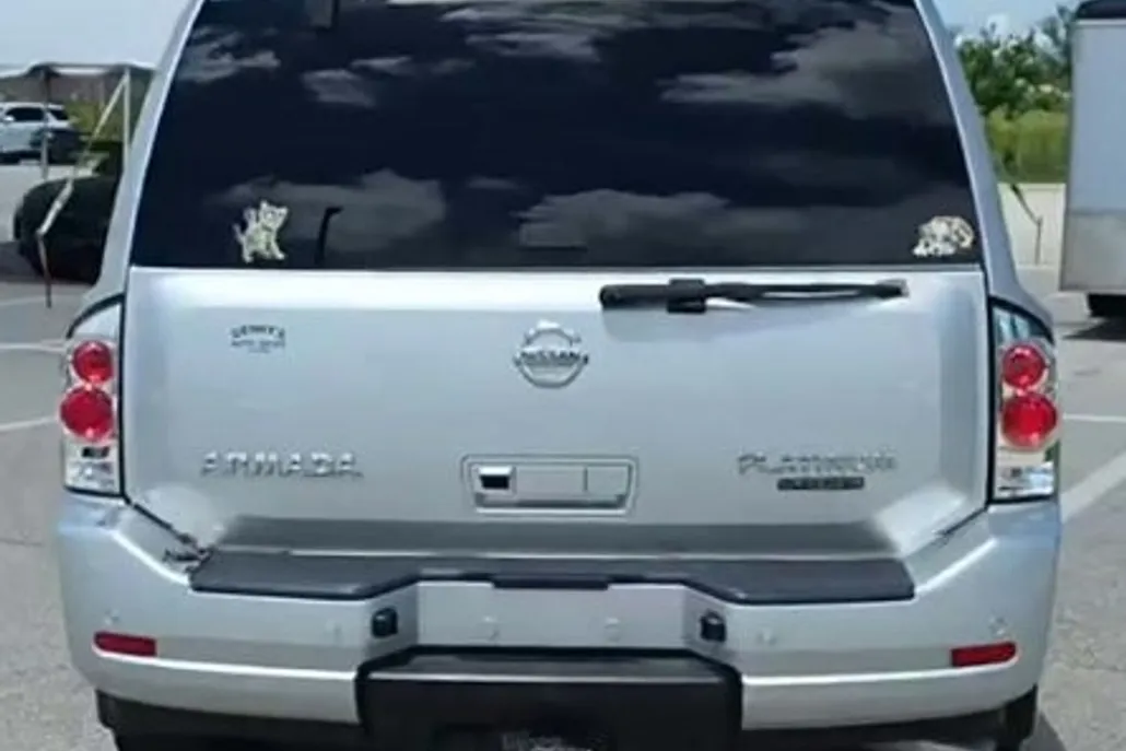 2015 Nissan Armada Platinum photo 1