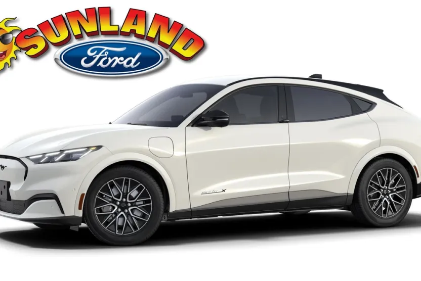 2025 Ford Mustang Mach-E Premium photo 1