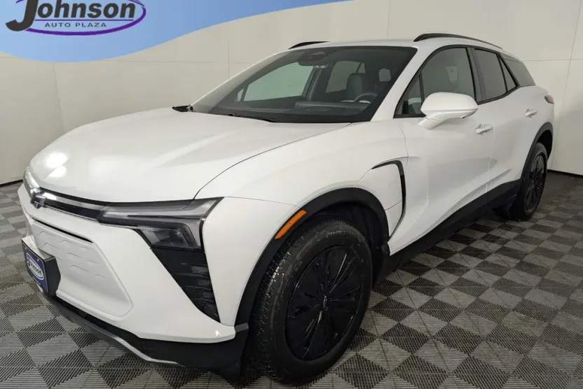 2025 Chevrolet Blazer EV photo 1