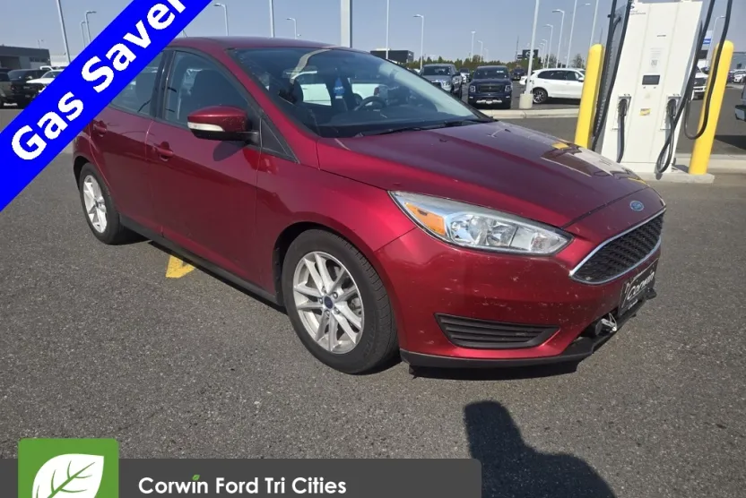 2017 Ford Focus SE photo 1