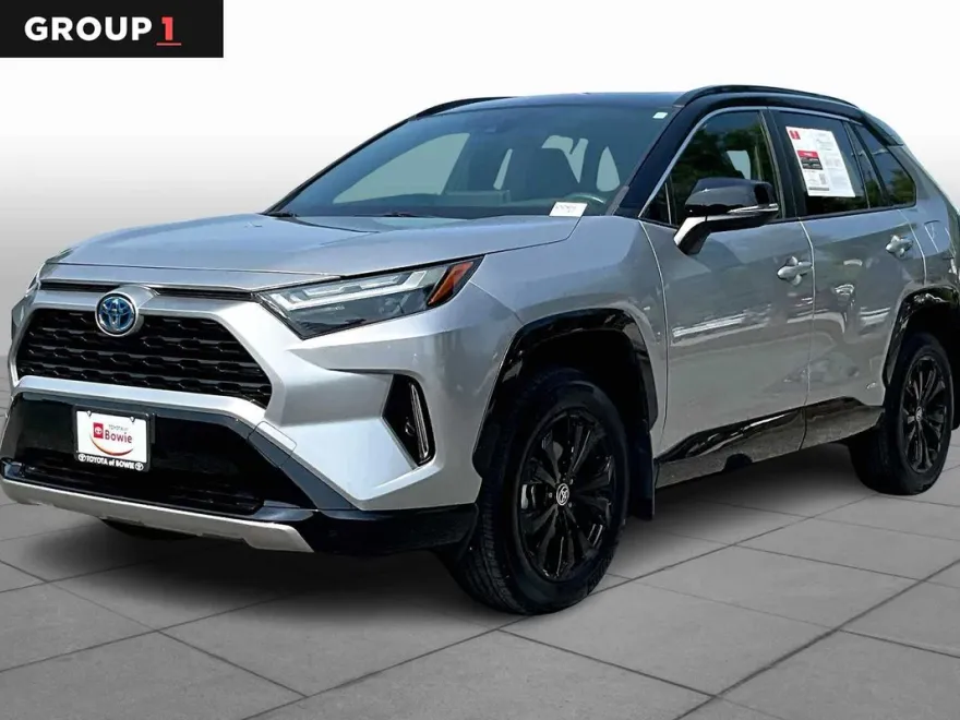 2022 Toyota RAV4 Hybrid XSE photo 1