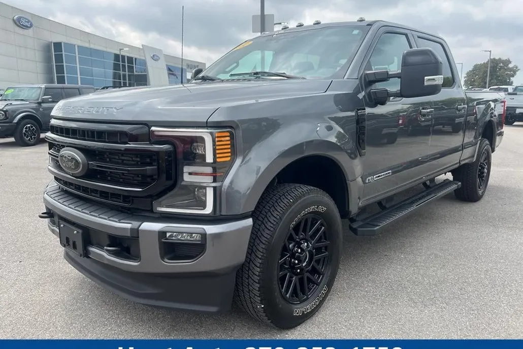 2022 Ford F-250 Lariat photo 1
