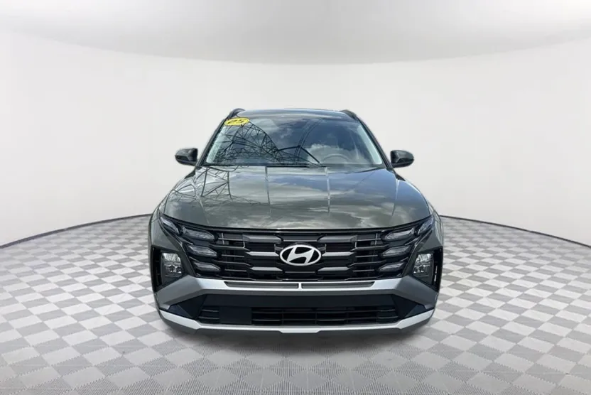 2025 Hyundai Tucson SEL photo 1