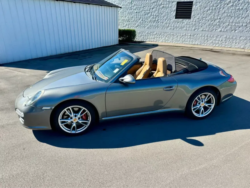 2009 Porsche 911 Cabriolet photo 1