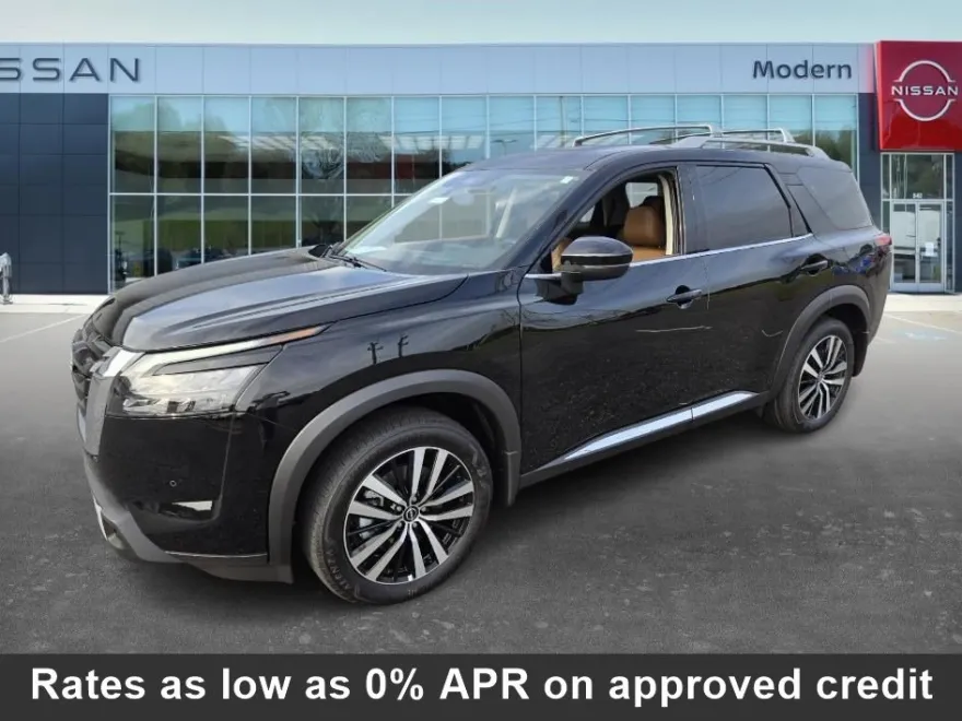 2025 Nissan Pathfinder Platinum photo 1