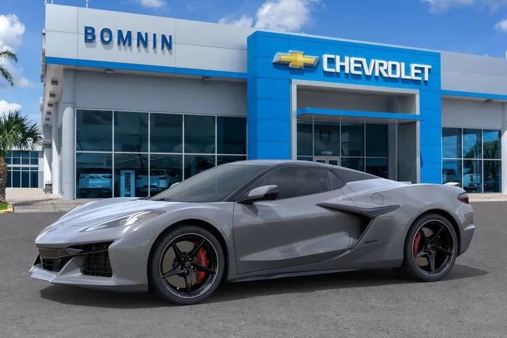 2025 Chevrolet Corvette E-Ray 2LZ photo 1