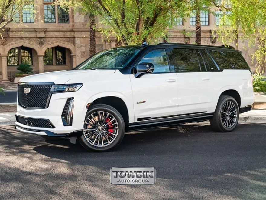 2023 Cadillac Escalade ESV V-Series photo 1