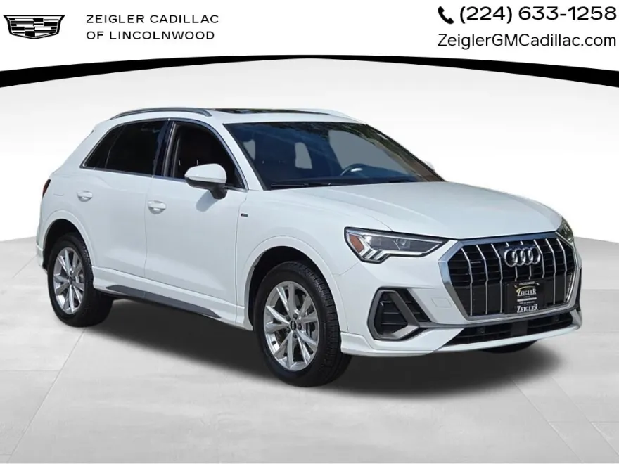 2023 Audi Q3 45 TFSI S line Premium photo 1