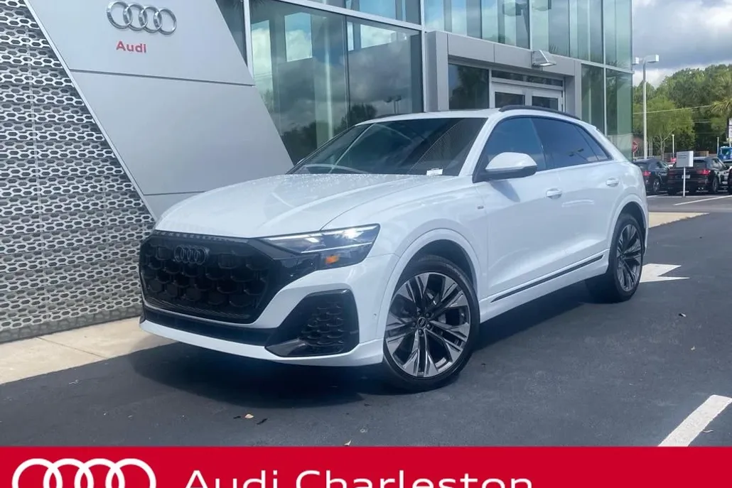 2025 Audi Q8 Premium Plus photo 1