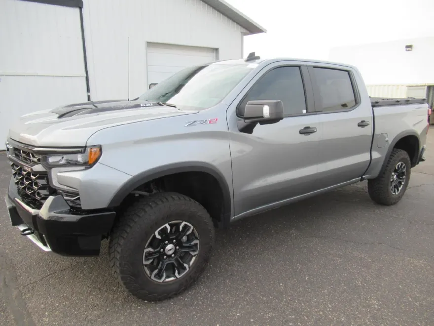 2024 Chevrolet Silverado 1500 ZR2 photo 1