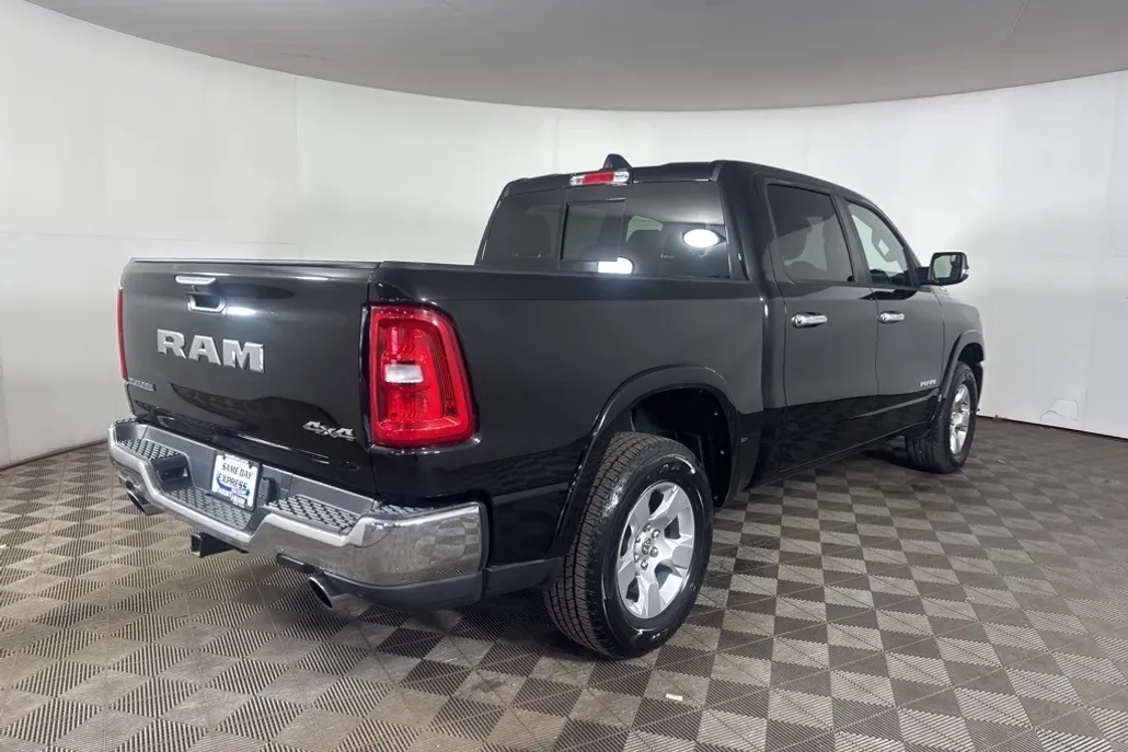 2025 Ram 1500 Big Horn photo 1
