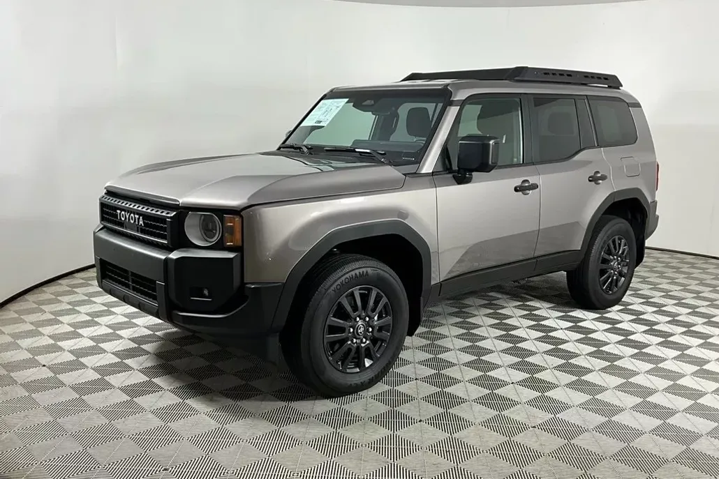 2024 Toyota Land Cruiser Base photo 1