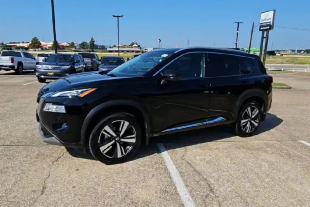 2021 Nissan Rogue SL photo 1
