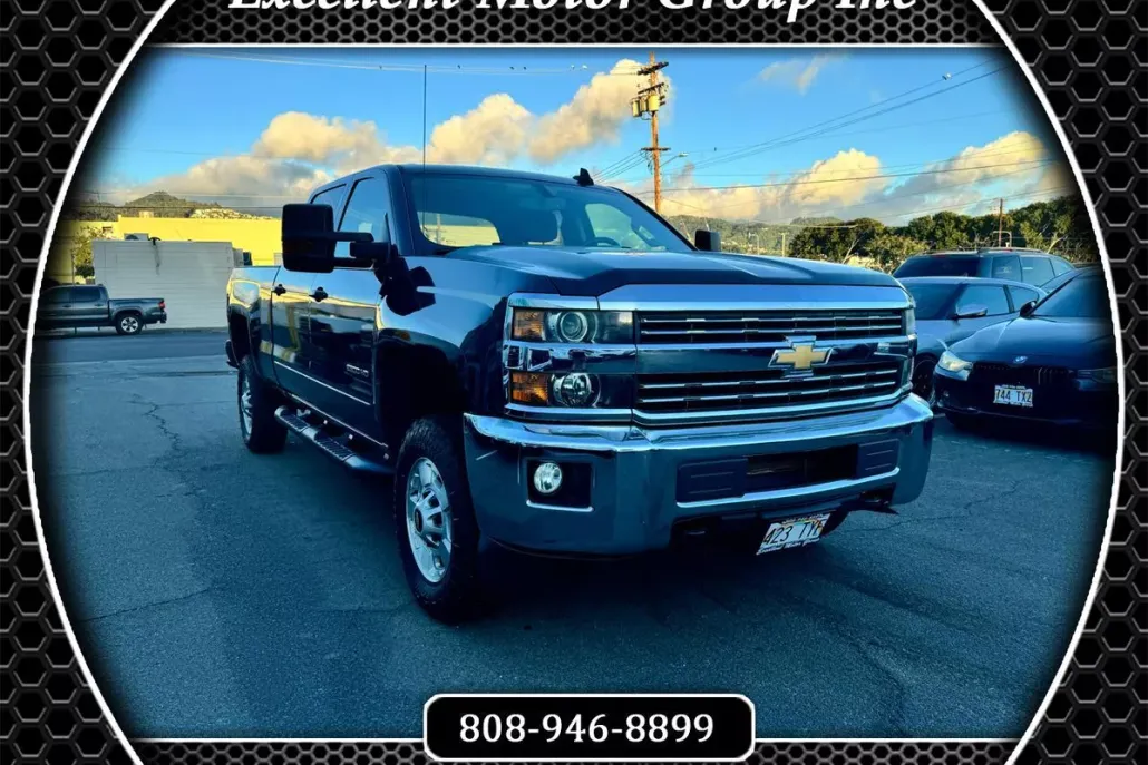 2017 Chevrolet Silverado 2500HD LT photo 1