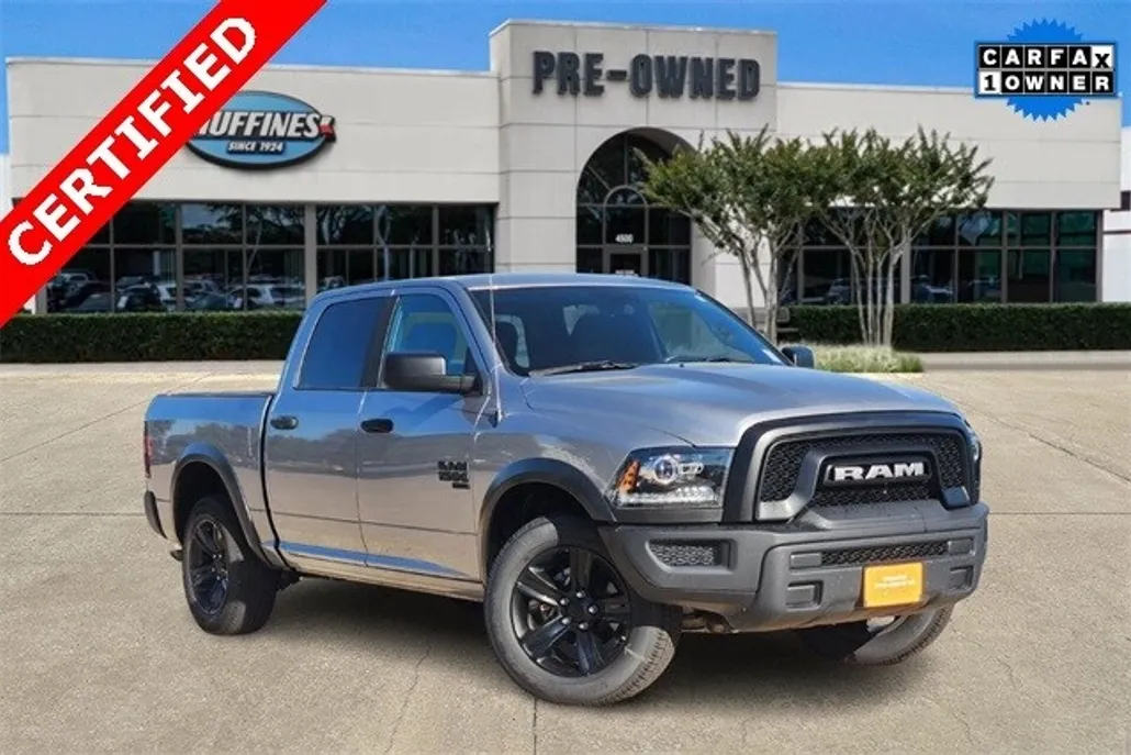 2024 Ram 1500 Classic SLT photo 1