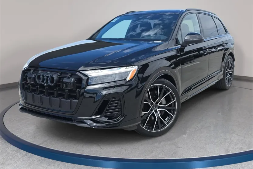 2025 Audi Q7 55 Prestige photo 1