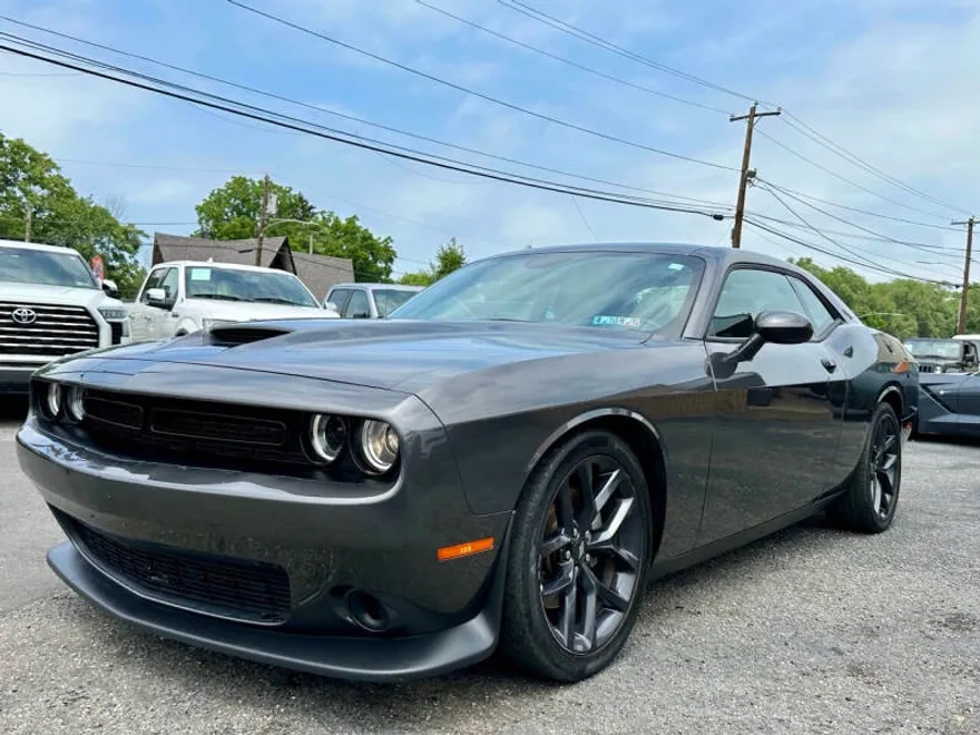 2023 Dodge Challenger GT photo 1