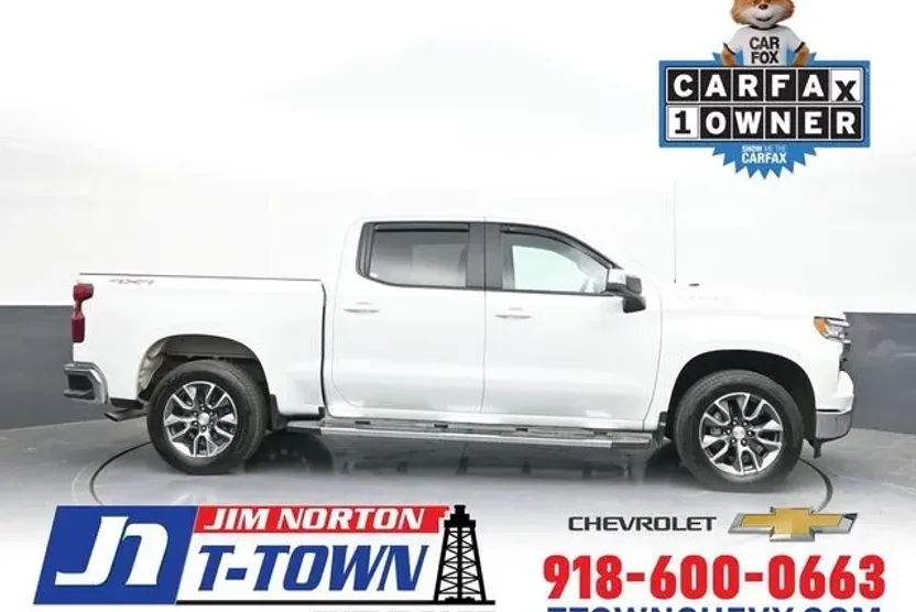 2024 Chevrolet Silverado 1500 LT photo 1