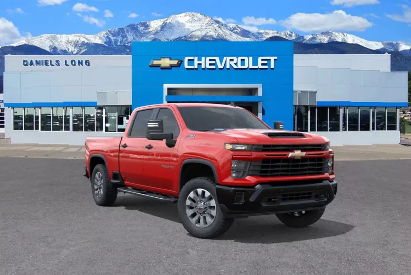 2025 Chevrolet Silverado 2500HD Custom photo 1