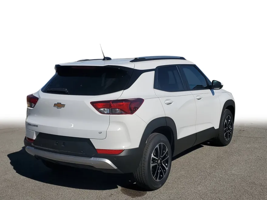 2026 Chevrolet Trailblazer LT photo 1