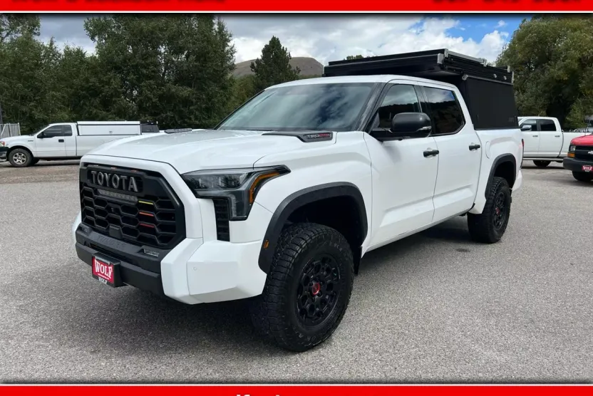 2023 Toyota Tundra CrewMax Limited photo 1