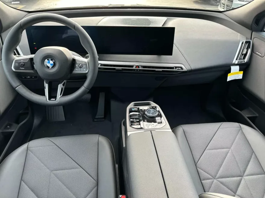 2025 Bmw iX photo 1