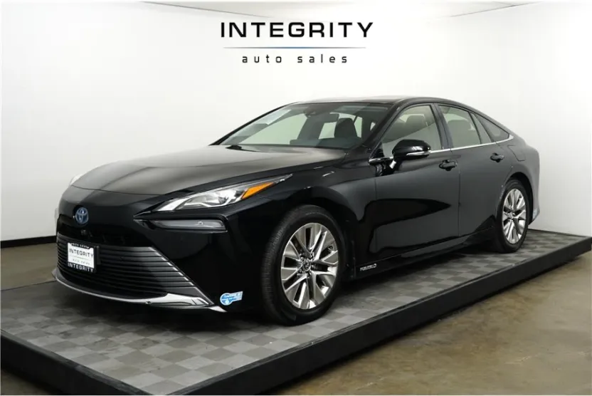 2021 Toyota Mirai XLE photo 1